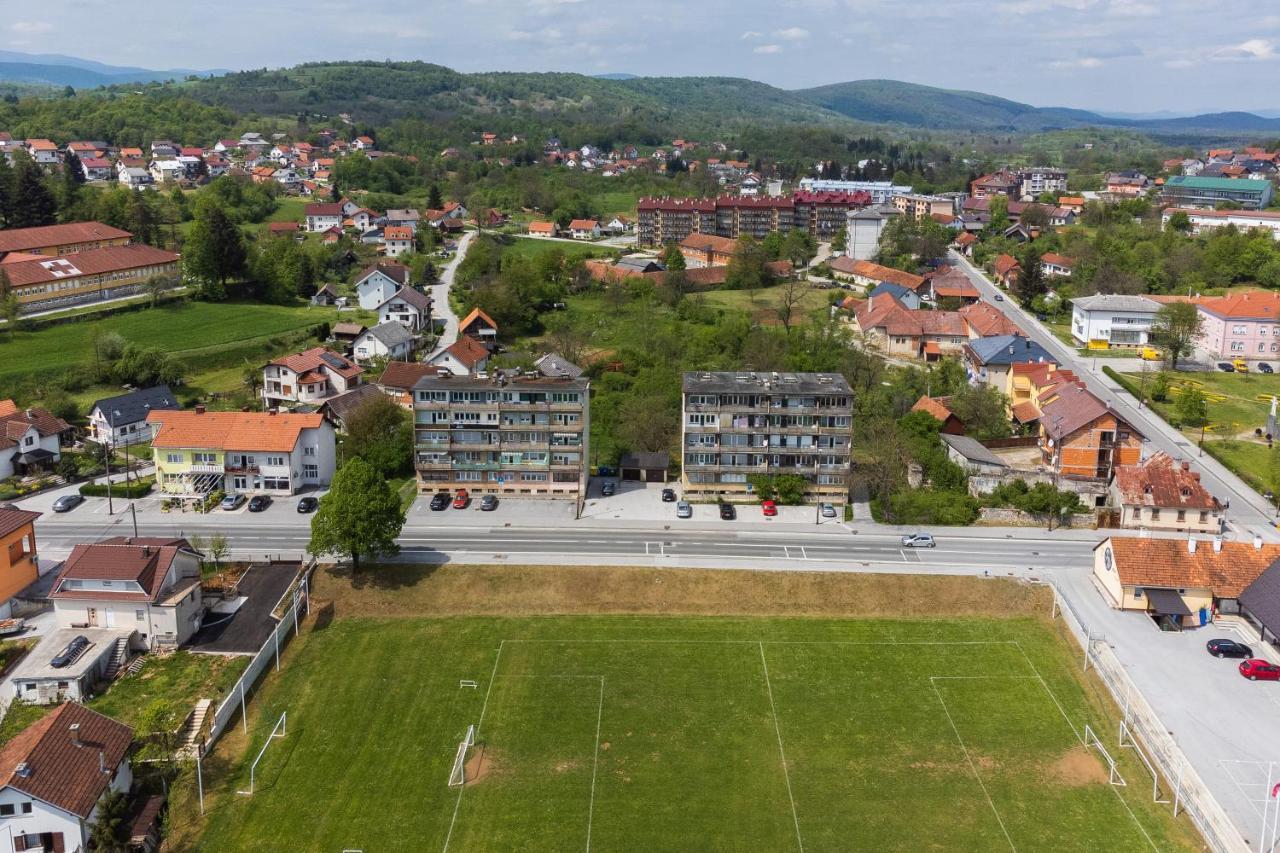 Studio Apartman Sirius Слуни Екстериор снимка